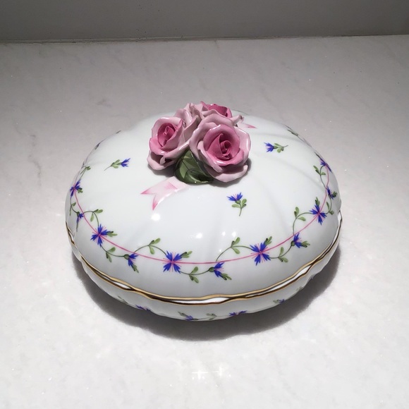 Herend Porcelain Dish with Cover - Picture 5 of 7